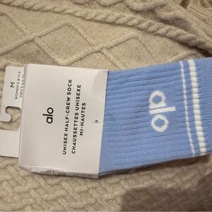 ALO Yoga Seashell Blue Half-Crew Socks